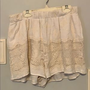 ASTR lace shorts . Great condition